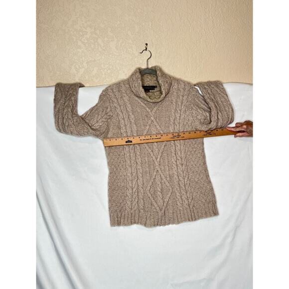 Inis Crafts size M sweater 100% merino wool creamy beige chunky cable knit - Picture 3 of 6